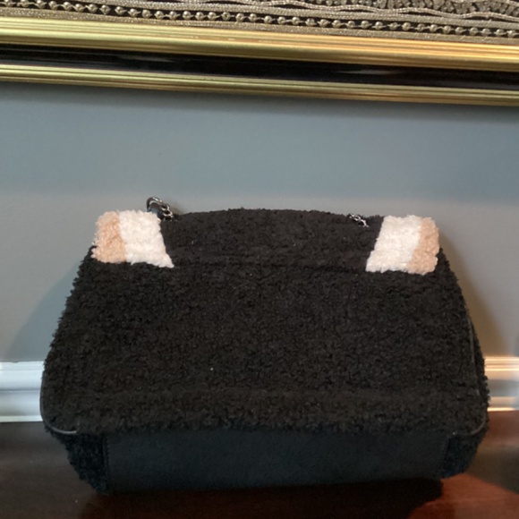 🛑sold❤️Violet Ray of NY. BNWT Fun Fur Shoulder/Crossbody Bag. Black/white/beige - Picture 2 of 4